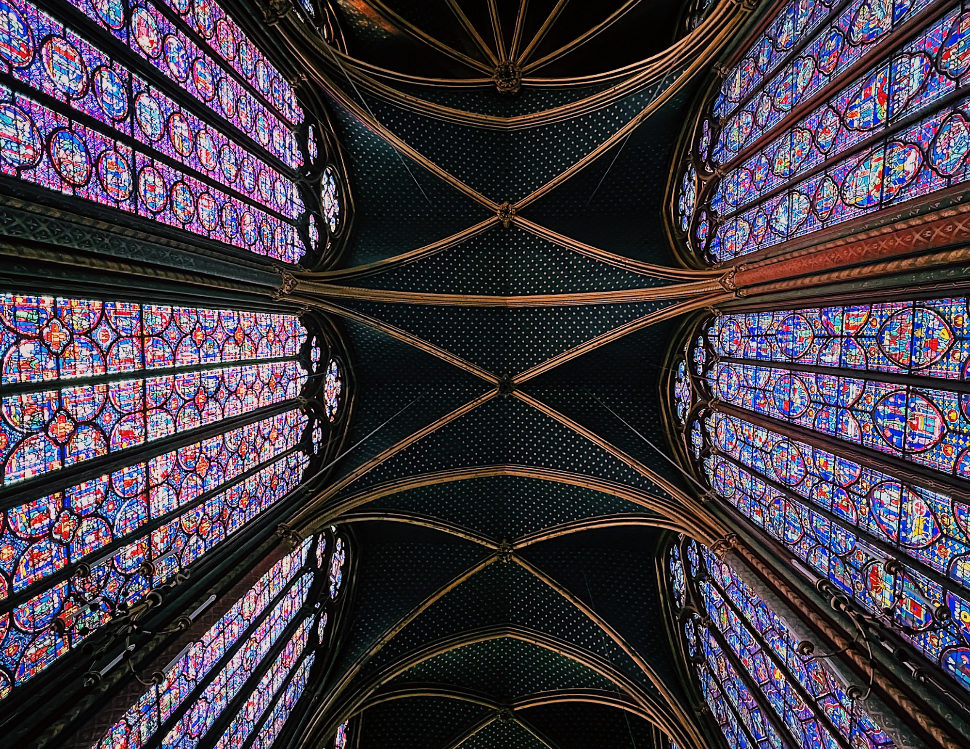 Paris Travel Guide (9).png